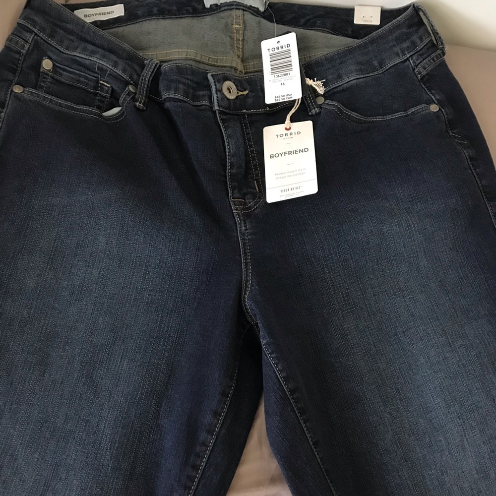Boyfriend torrid jeans size 16! Bnwt